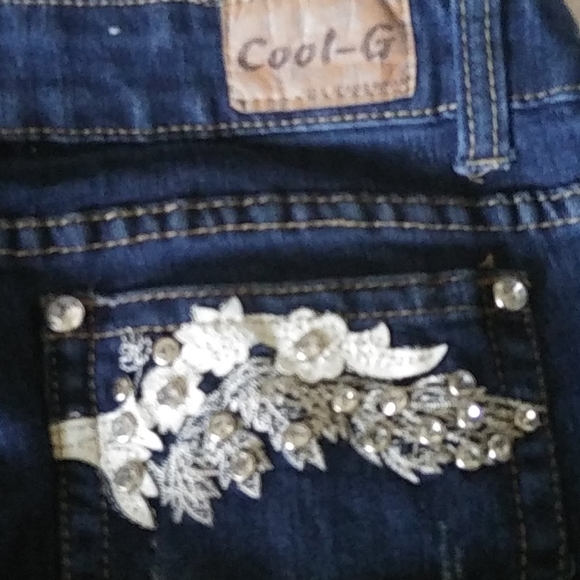 Jeans - Picture 2 of 4